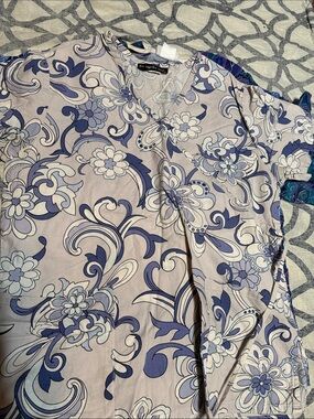 medium cotton set of 3 scrub tops